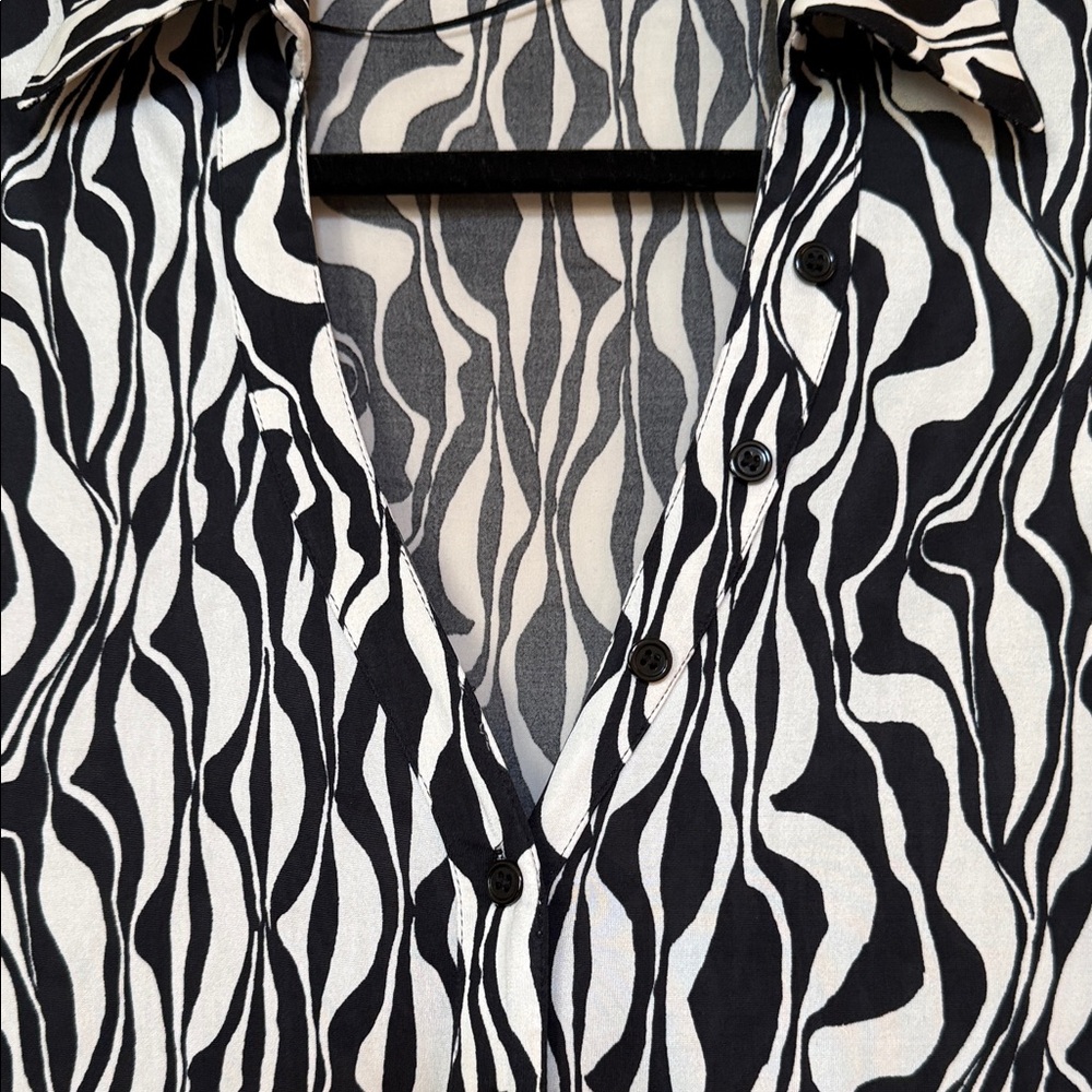 Zara Monochrome Wave Pattern Button Down Shirt - image 3